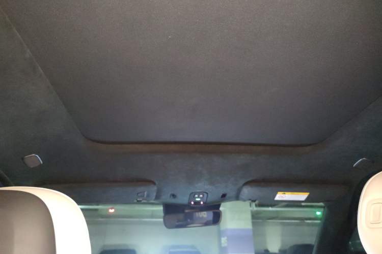 Used Nio ES6 2024 75 kWh Headliner