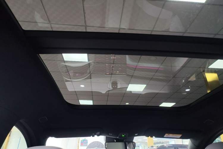 Used Nio ES6 2024 75 kWh Headliner
