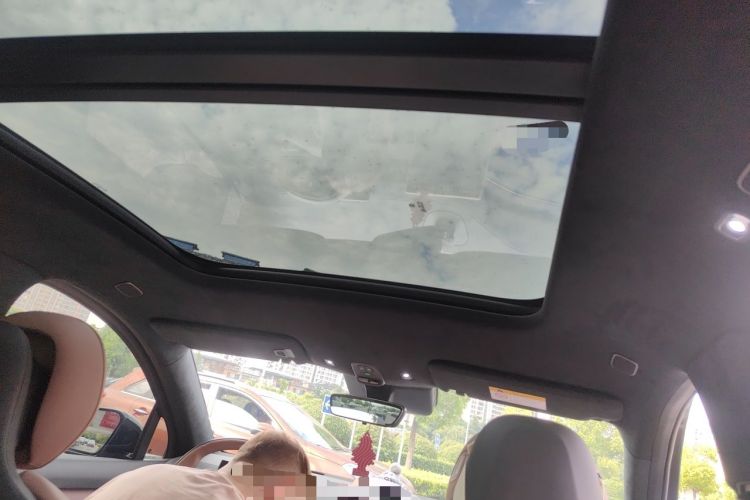 Used Nio ES6 2024 75 kWh Headliner