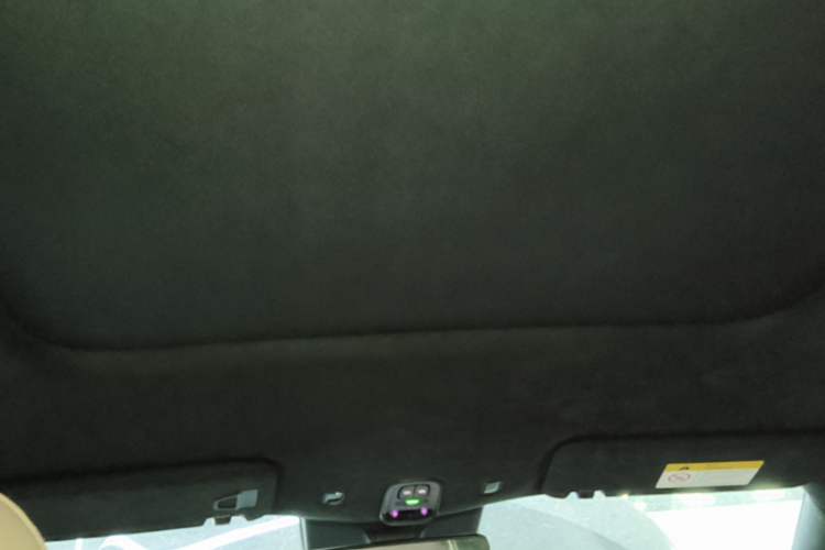 Used Nio ES6 2024 75 kWh Headliner