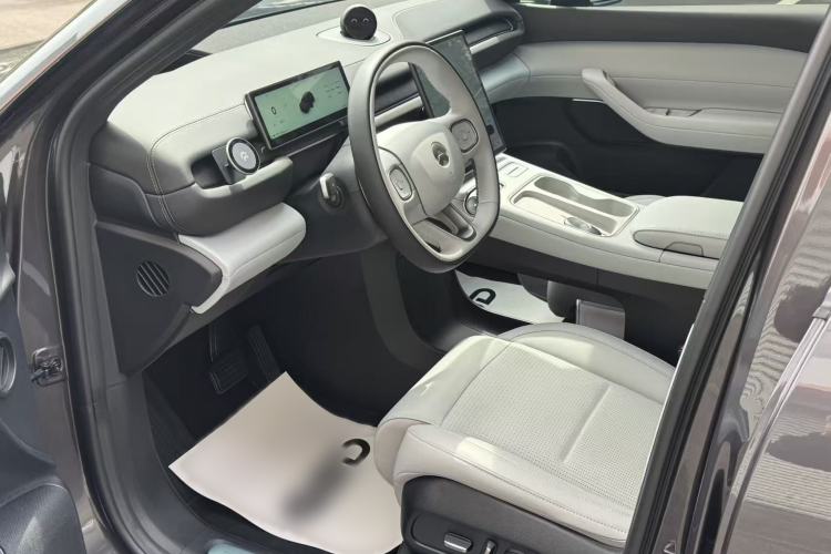 Used Nio ES6 2024 75 kWh Interior 1
