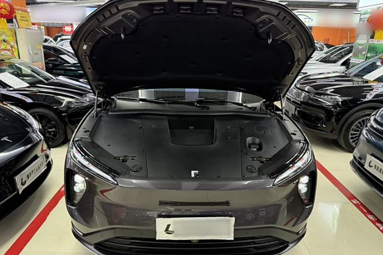 Used Nio ES6 2024 75 kWh Interior 10