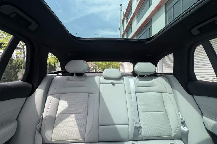 Used Nio ES6 2024 75 kWh Interior 10