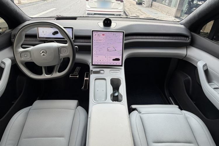 Used Nio ES6 2024 75 kWh Interior 3
