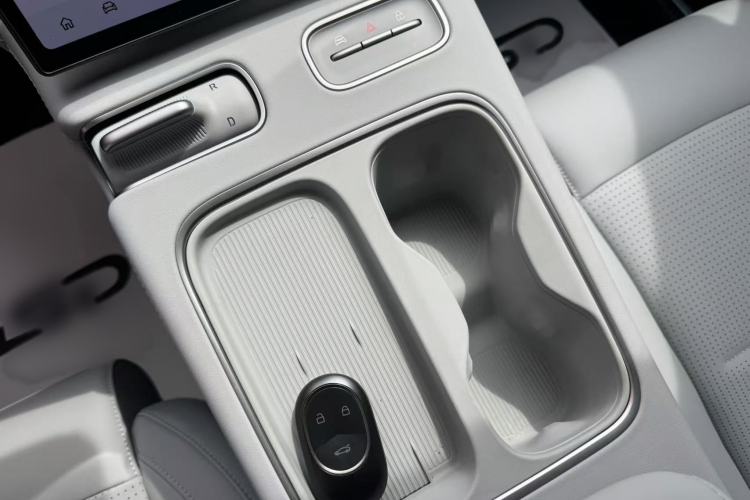 Used Nio ES6 2024 75 kWh Interior 3