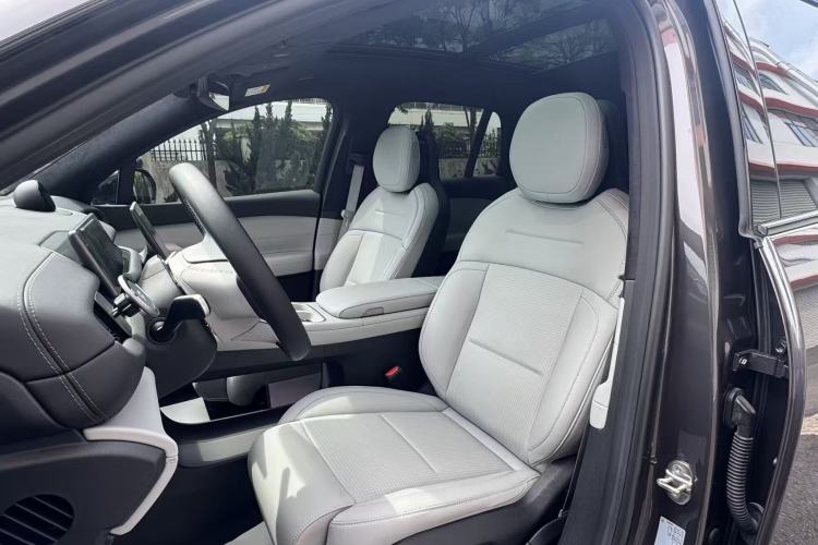 Used Nio ES6 2024 75 kWh Interior 5
