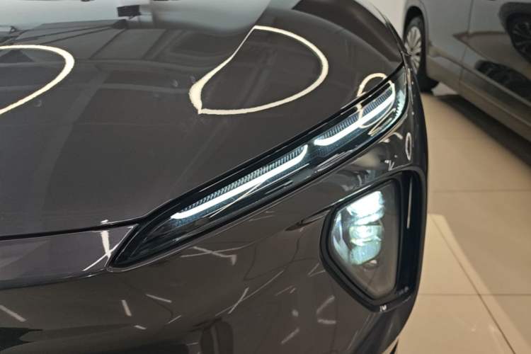 Used Nio ES6 2024 75 kWh Left Front Headlight