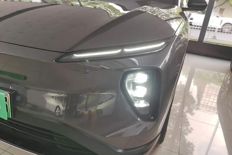 Used Nio ES6 2024 75 kWh Left Front Headlight