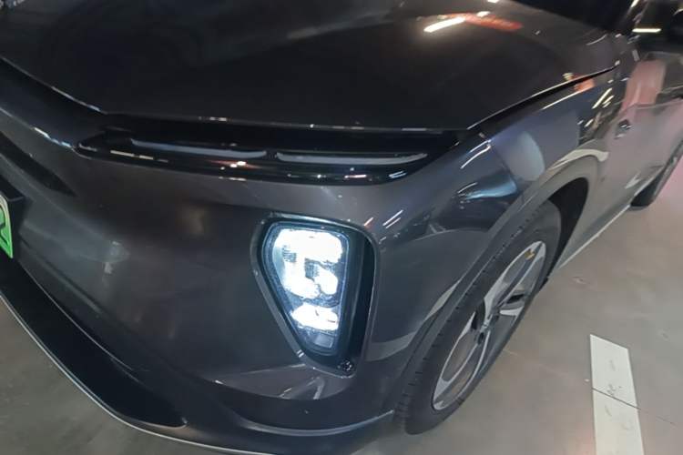 Used Nio ES6 2024 75 kWh Left Front Headlight