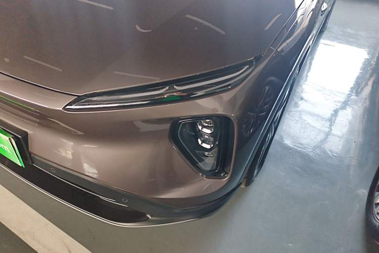 Used Nio ES6 2024 75 kWh Left Front Headlight