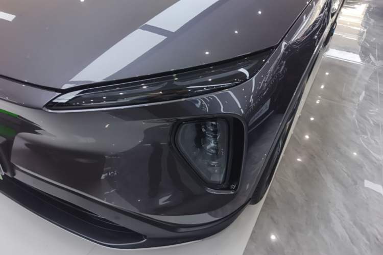 Used Nio ES6 2024 75 kWh Left Front Headlight