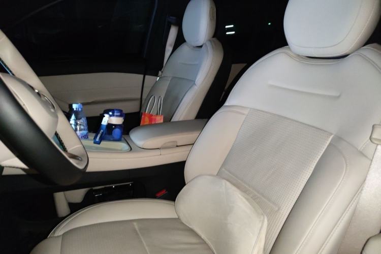 Used Nio ES6 2024 75 kWh Left Front Seat