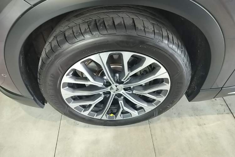 Used Nio ES6 2024 75 kWh Left Front Wheel Hub