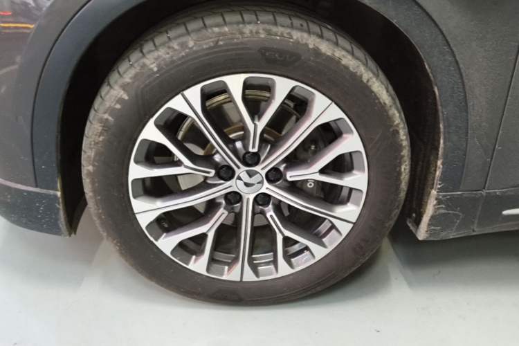 Used Nio ES6 2024 75 kWh Left Front Wheel Hub