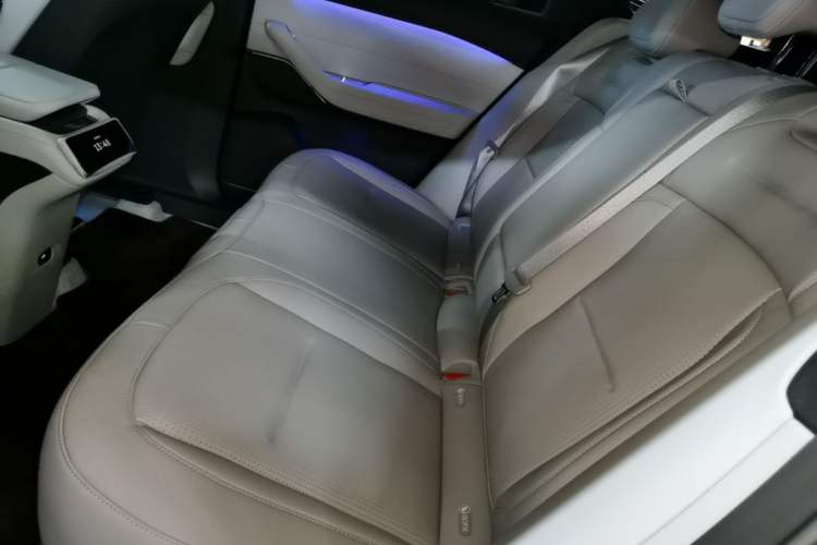 Used Nio ES6 2024 75 kWh Left Rear Seat