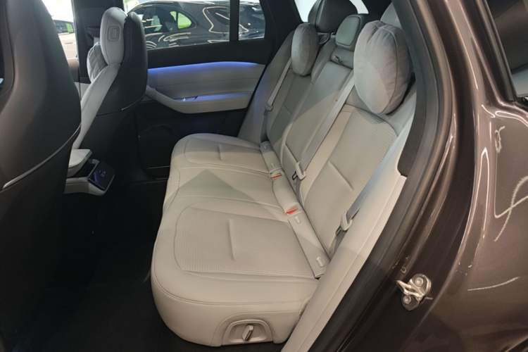 Used Nio ES6 2024 75 kWh Left Rear Seat
