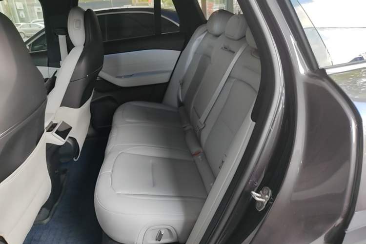 Used Nio ES6 2024 75 kWh Left Rear Seat