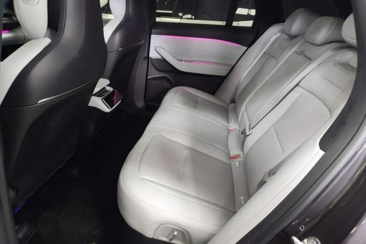 Used Nio ES6 2024 75 kWh Left Rear Seat