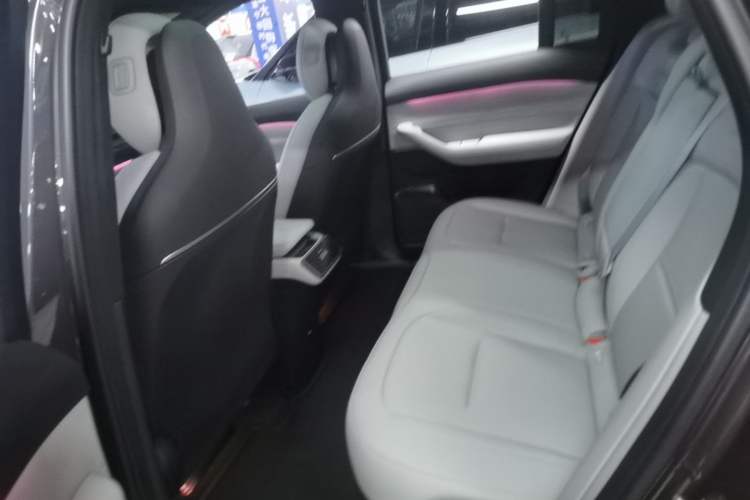 Used Nio ES6 2024 75 kWh Left Rear Seat