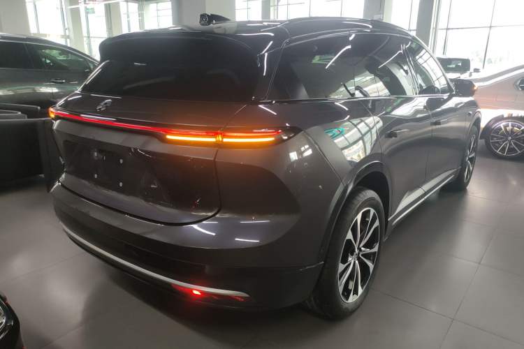 Used Nio ES6 2024 75 kWh Rear Right 45 Deg