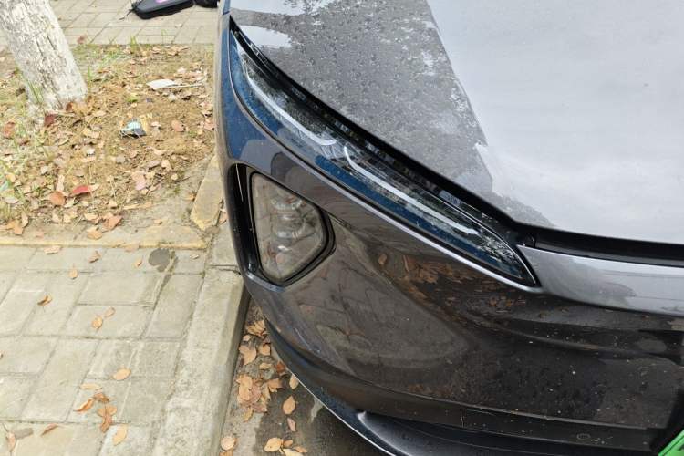 Used Nio ES6 2024 75 kWh Right Front Headlight