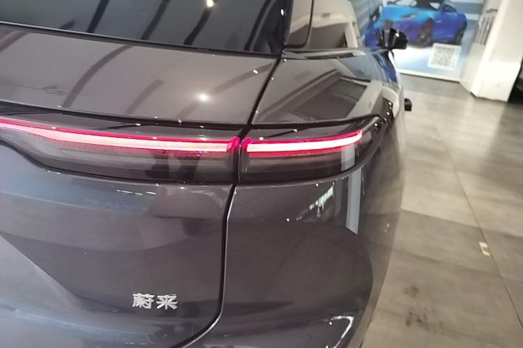 Used Nio ES6 2024 75 kWh Right Rear Taillight