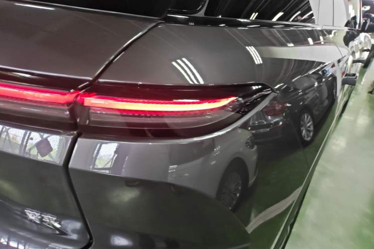 Used Nio ES6 2024 75 kWh Right Rear Taillight