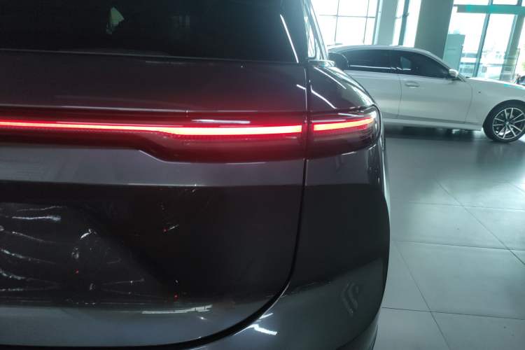 Used Nio ES6 2024 75 kWh Right Rear Taillight