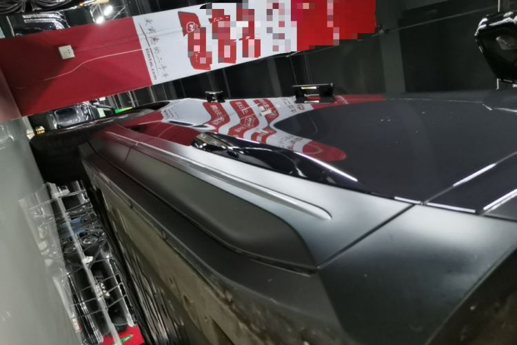 Used Nio ES6 2024 75 kWh Right Side Sill