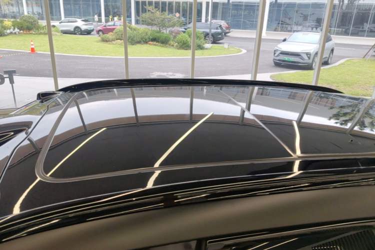 Used Nio ES6 2024 75 kWh Roof