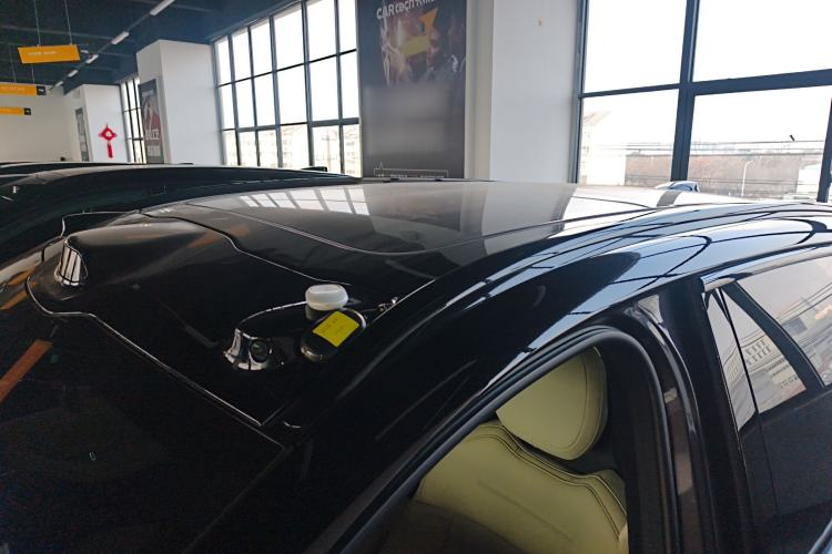 Used Nio ES6 2024 75 kWh Roof