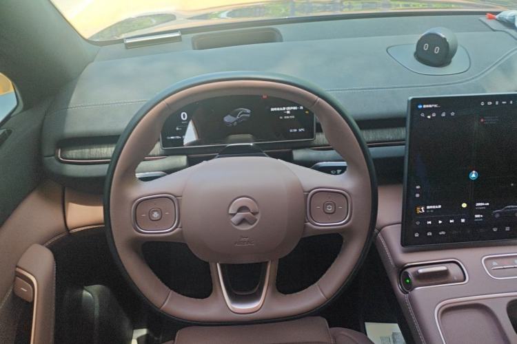 Used Nio ES6 2024 75 kWh Steering Wheel