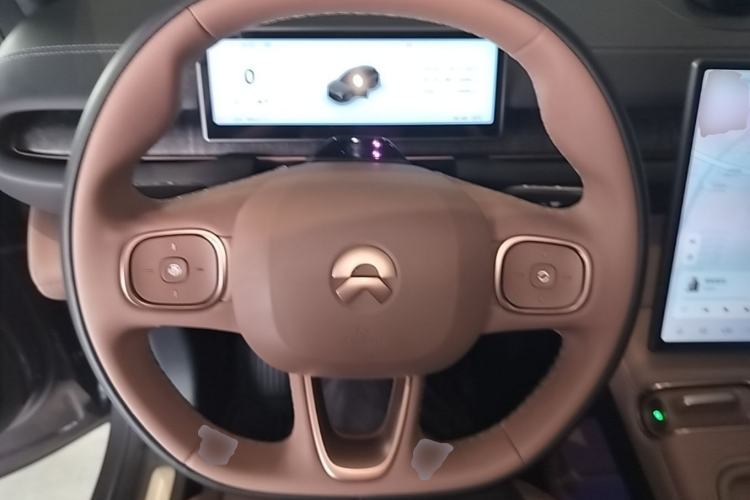 Used Nio ES6 2024 75 kWh Steering Wheel