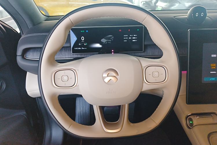 Used Nio ES6 2024 75 kWh Steering Wheel