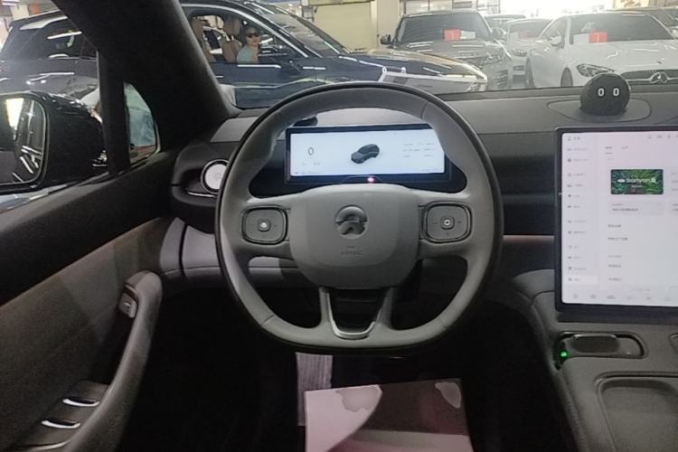 Used Nio ES6 2024 75 kWh Steering Wheel