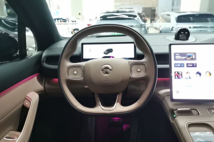 Used Nio ES6 2024 75 kWh Steering Wheel
