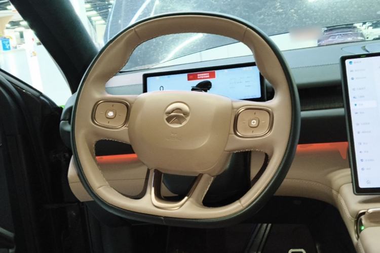 Used Nio ES6 2024 75 kWh Steering Wheel