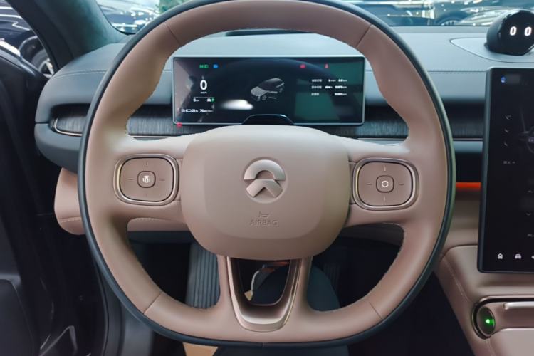Used Nio ES6 2024 75 kWh Steering Wheel