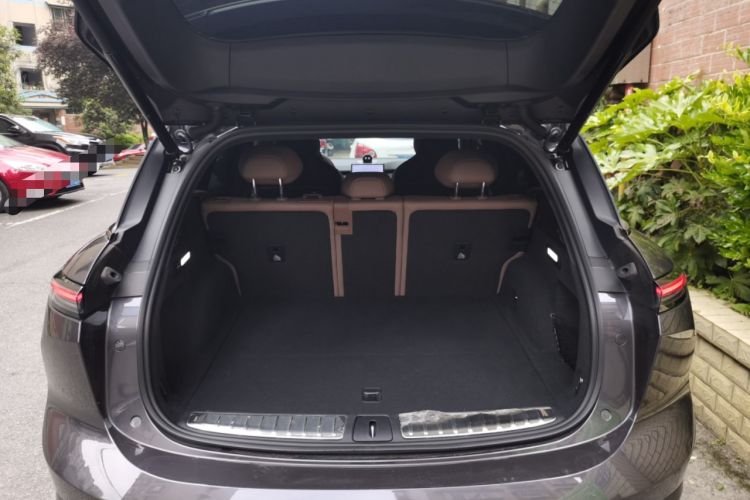 Used Nio ES6 2024 75 kWh Trunk