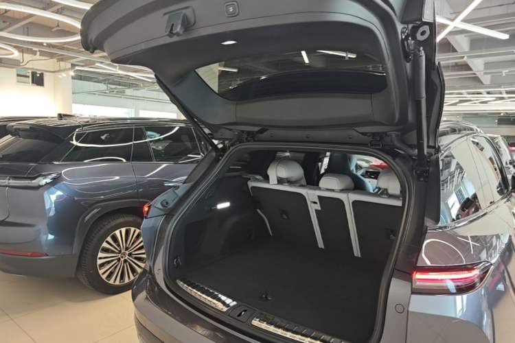 Used Nio ES6 2024 75 kWh Trunk