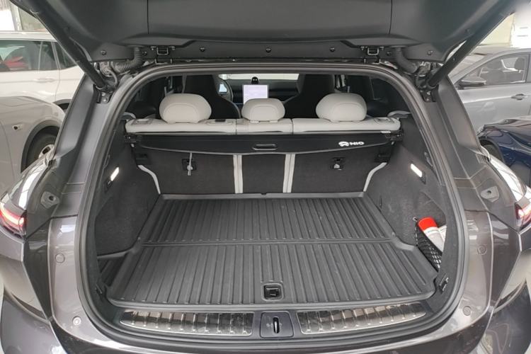 Used Nio ES6 2024 75 kWh Trunk