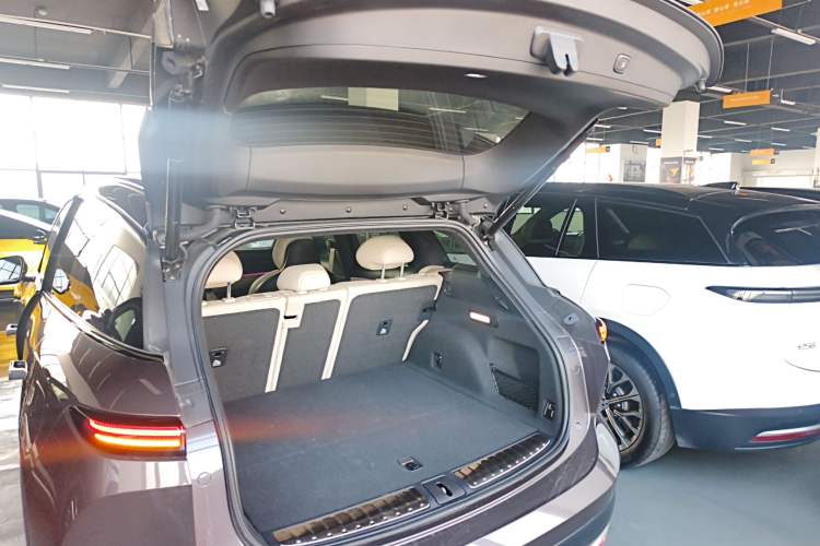 Used Nio ES6 2024 75 kWh Trunk