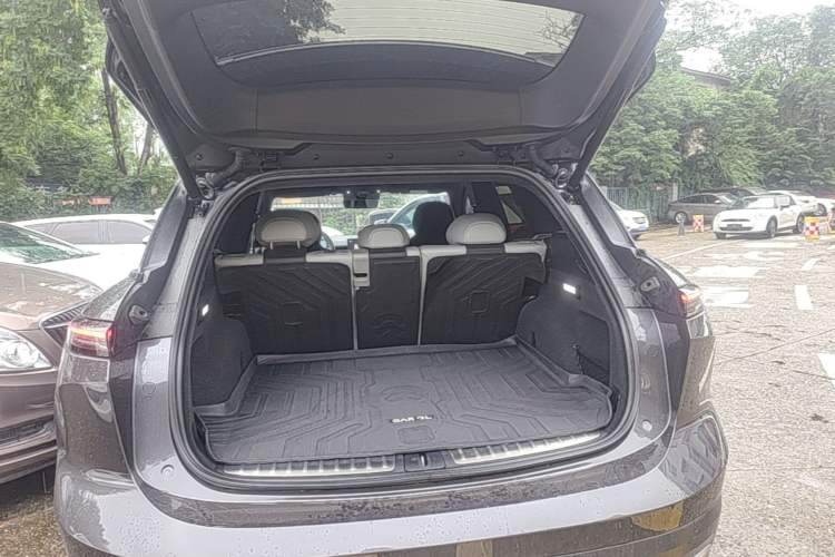 Used Nio ES6 2024 75 kWh Trunk