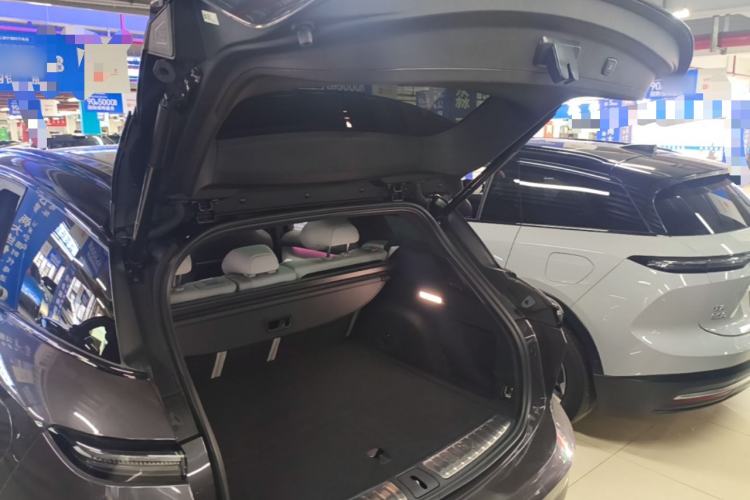 Used Nio ES6 2024 75 kWh Trunk