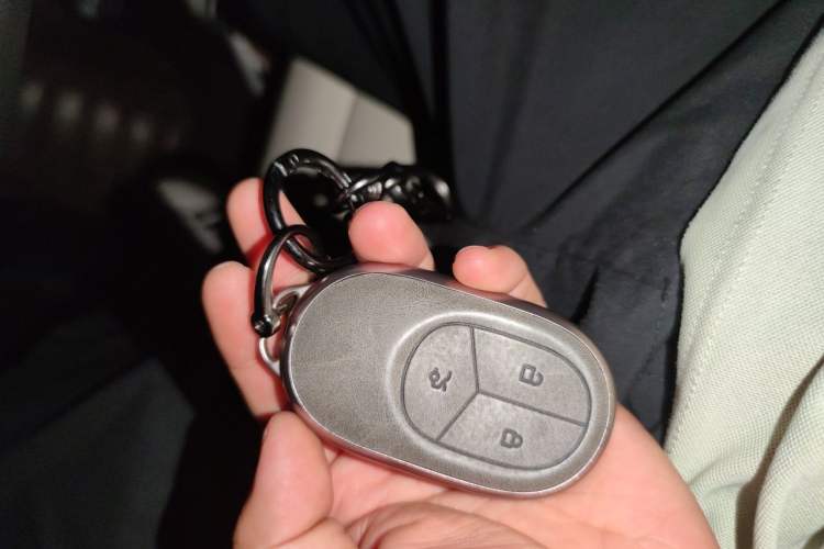 Used Nio ES6 2024 75 kWh Vehicle Key