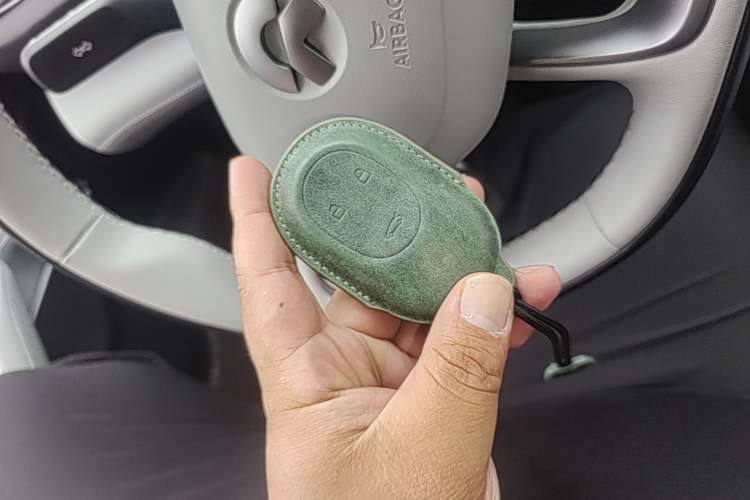 Used Nio ES6 2024 75 kWh Vehicle Key