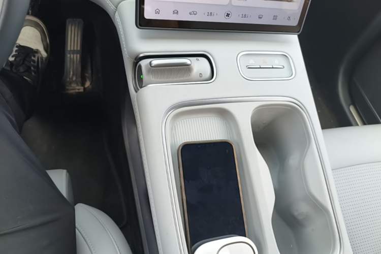 Used Nio ES6 2024 75 kWh Gear Lever