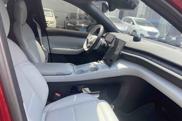 Used Nio ES6 2024 75 kWh Interior 2