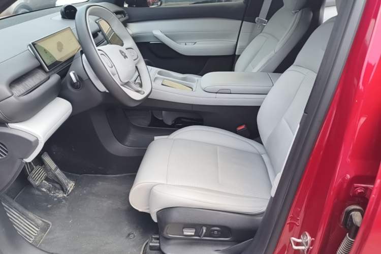Used Nio ES6 2024 75 kWh Left Front Seat