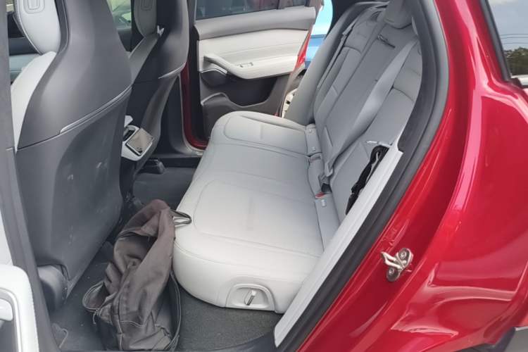 Used Nio ES6 2024 75 kWh Left Rear Seat